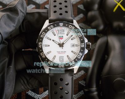 Replica TAG Heuer Formula 1 White Dial Black Bezel Watch 41MM